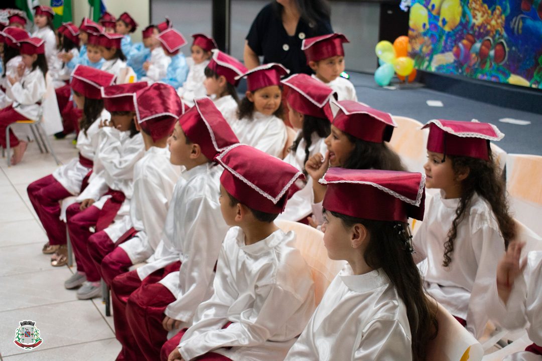 Foto - Formaturas CMEIs e Escolas Municipais
