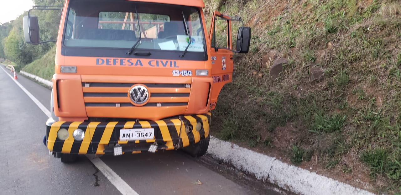 Após Caminhão dos Bombeiros sofrer acidente, Defesa Civil, Bombeiros e Prefeitura tomam medidas