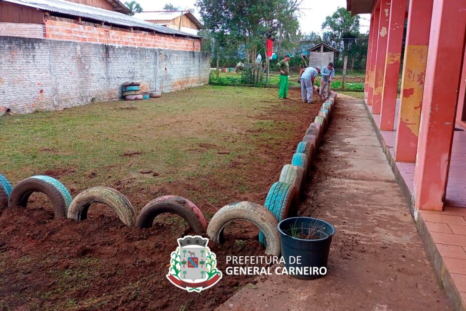 Cidade mais limpa: manutenções e limpezas de espaços públicos ocorrem dia após dia.