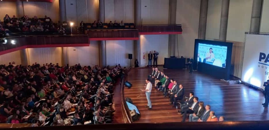 Prefeito, secretária de Assistência Social e Coordenadora da Melhor Idade participam de Capacitação para Gestores Municipais, em Curitiba.