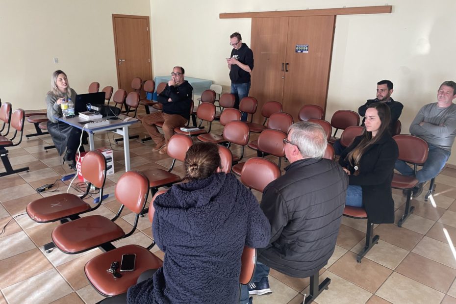 Comitê Gestor de General Carneiro debate metas e macro ações para o município.